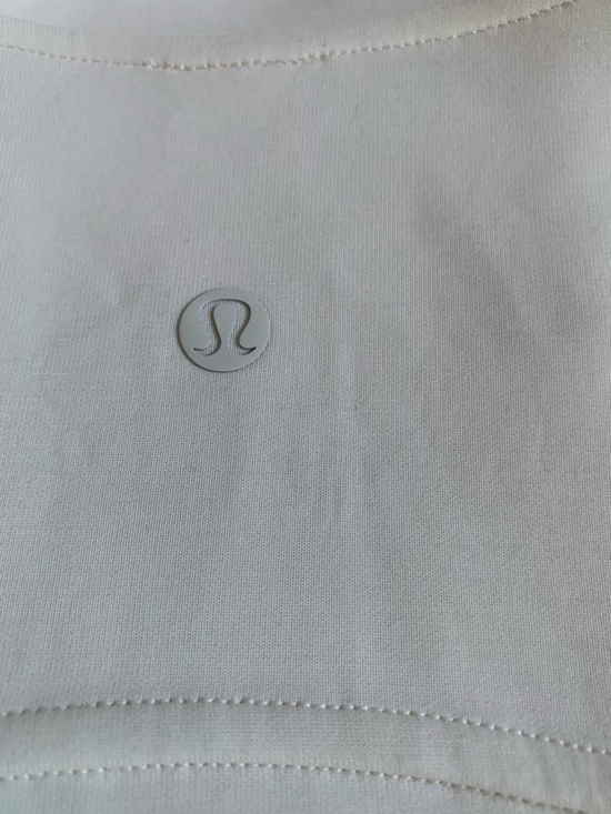 lululemon athletica Ivory Softstreme half zip Long size Small - Picture 6 of 6